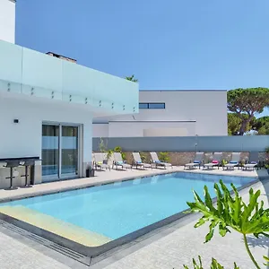 https://villa-luz-37.hotelaalgarve.com